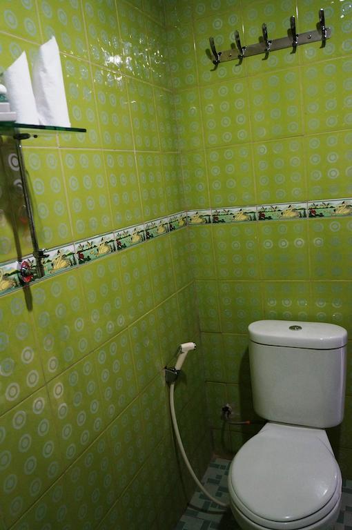 Edotel Minangkabau Padang Kültér fotó