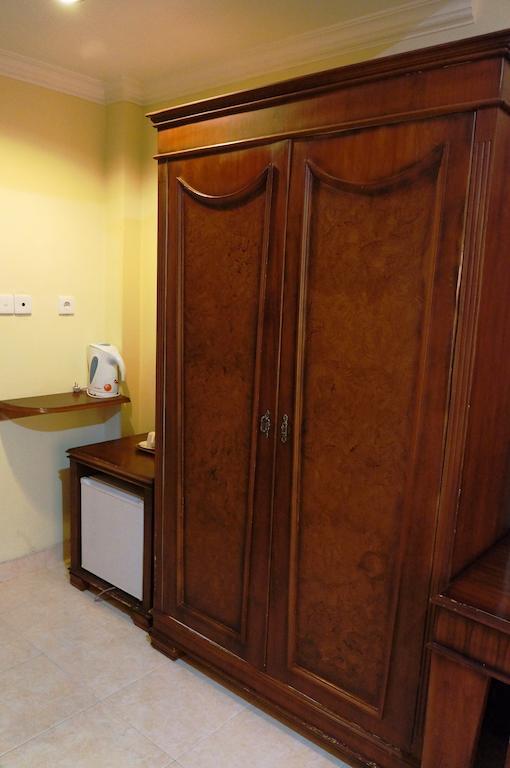 Edotel Minangkabau Padang Szoba fotó
