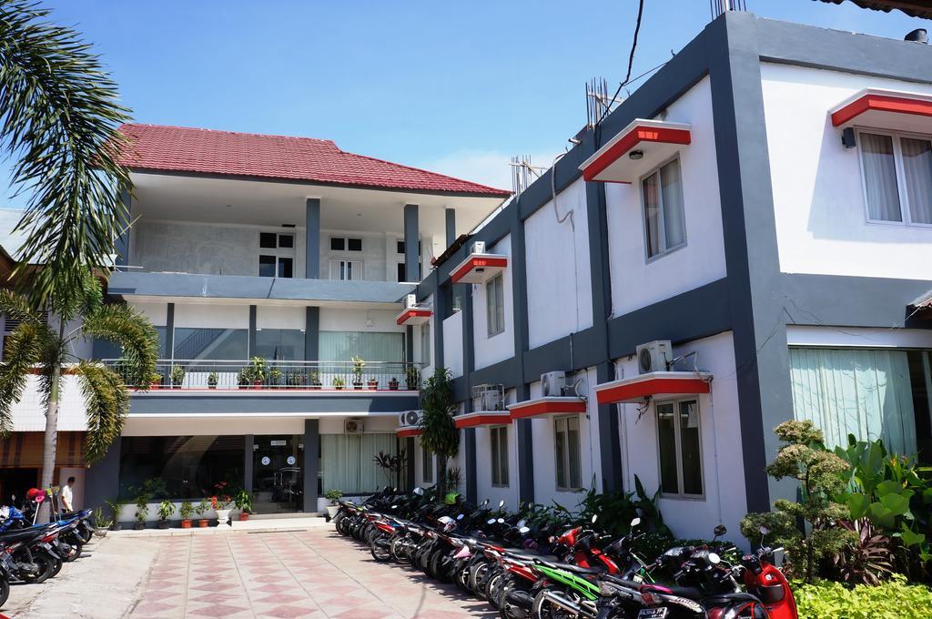 Edotel Minangkabau Padang Kültér fotó